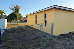 225 SE 4th Terrace, Cape Coral, FL 33990 - Photo 18