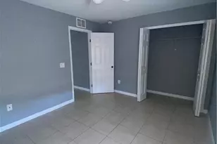 928 SW 39th Terrace, Cape Coral, FL 33914 - Photo 6