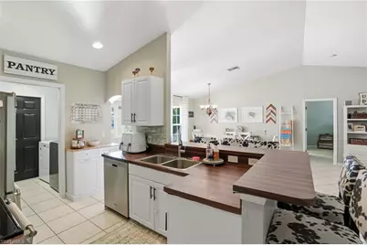 2014 Odessa Cir, Labelle, FL 33935 - Photo 12