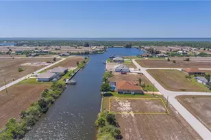 4110 NW 39th Ln, Cape Coral, FL 33993 - Photo 4