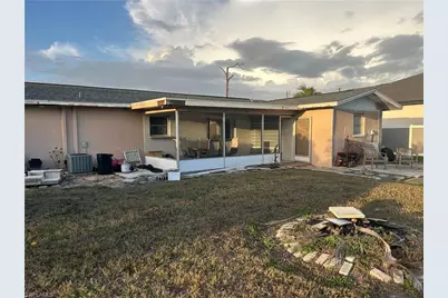 1412 SE 29th Ter, Cape Coral, FL 33904 - Photo 2