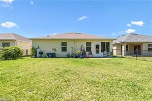 8231 Gopher Tortoise Trail, Lehigh Acres, FL 33972 - Photo 24