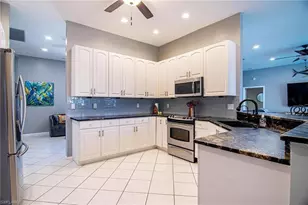 2031 Cornwallis Pkwy, Cape Coral, FL 33904 - Photo 14