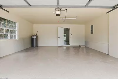 12960 Eagle Pointe Cir, Fort Myers, FL 33913 - Photo 30