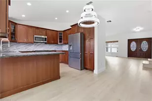 12960 Eagle Pointe Cir, Fort Myers, FL 33913 - Photo 10