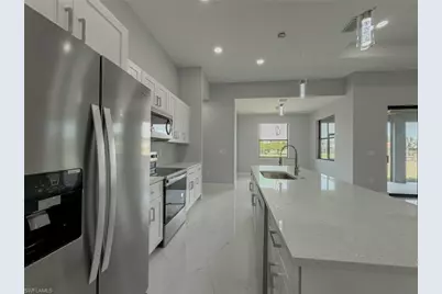 417 Paddock St, Lehigh Acres, FL 33974 - Photo 8