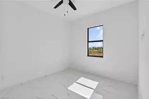 2515 NE 5th Pl, Cape Coral, FL 33909 - Photo 18