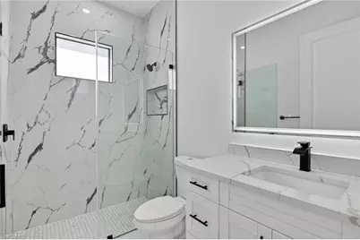 2515 NE 5th Pl, Cape Coral, FL 33909 - Photo 20