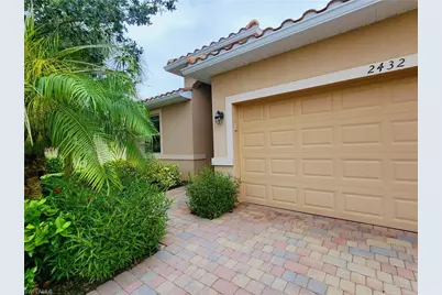 2432 Caslotti Way, Cape Coral, FL 33909 - Photo 2