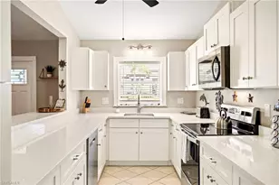 5736 Riverside Dr, Cape Coral, FL 33904 - Photo 12