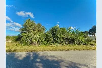 6156 Humboldt Ave, Fort Myers, FL 33905 - Photo 2
