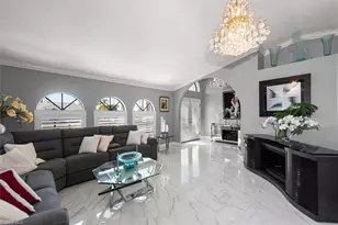 619 SE 22nd St, Cape Coral, FL 33990 - Photo 10