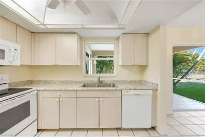 167 SE 21st Ter, Cape Coral, FL 33990 - Photo 10