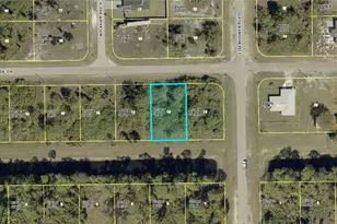 984 Lakeside Dr, Lehigh Acres, FL 33974 - Photo 1