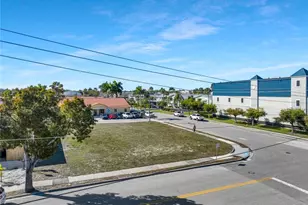 4632 SE 15th Ave, Cape Coral, FL 33904 - Photo 1