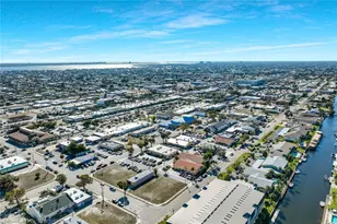 4632 SE 15th Ave, Cape Coral, FL 33904 - Photo 16