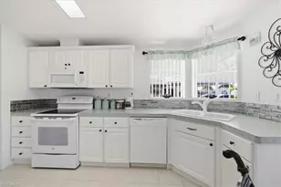 16235 Charleston Ave, Fort Myers, FL 33908 - Photo 8