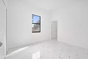 747 Anaconda Ave S, Lehigh Acres, FL 33974 - Photo 10