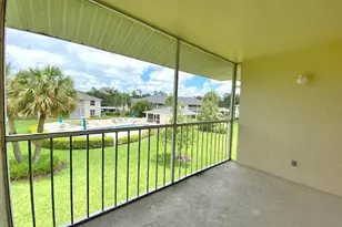 600 Squire Cir, Naples, FL 34104 - Photo 16