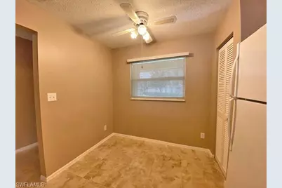 600 Squire Cir #202, Naples, FL 34104 - Photo 6