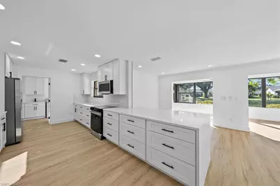 5671 Balkan Ct, Fort Myers, FL 33919 - Photo 10