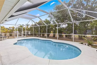 308 NE 19th Ter, Cape Coral, FL 33909 - Photo 28