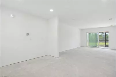16881 Davis Rd #911, Fort Myers, FL 33908 - Photo 8