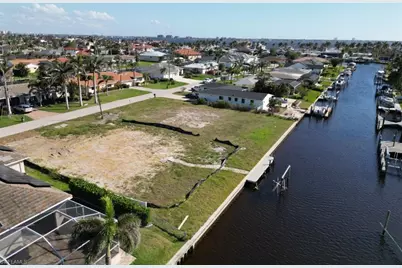 5336 Congo Ct, Cape Coral, FL 33904 - Photo 2