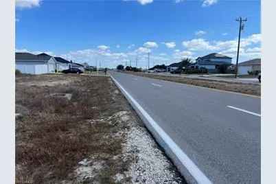 635 Tropicana Pkwy E, Cape Coral, FL 33909 - Photo 2