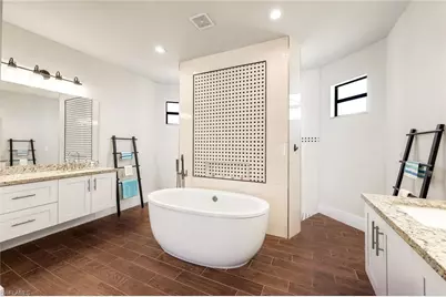 237 SW 21st St, Cape Coral, FL 33991 - Photo 30