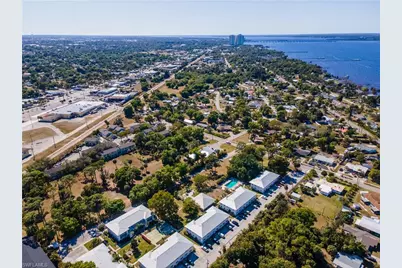 431 Van Buren St #C8, Fort Myers, FL 33916 - Photo 2