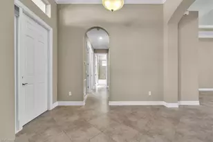 12645 Fairway Cove Ct, Fort Myers, FL 33905 - Photo 4