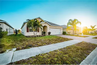 10539 Crossback Ln, Lehigh Acres, FL 33936 - Photo 2