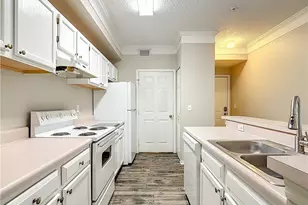 11490 Villa Grand, Fort Myers, FL 33913 - Photo 10