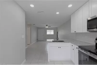 427 NE Pine Island Ln #2, Cape Coral, FL 33909 - Photo 6