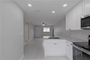 427 NE Pine Island Ln, Cape Coral, FL 33909 - Photo 6