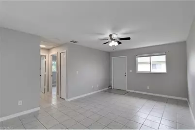 427 NE Pine Island Ln #2, Cape Coral, FL 33909 - Photo 4