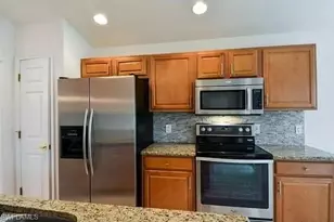 9918 Horse Creek Rd, Fort Myers, FL 33913 - Photo 4