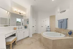 2648 Fairmont Isle Cir, Cape Coral, FL 33991 - Photo 26