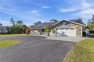 6011 Sea Grass Ln, Naples, FL 34116 - Photo 2