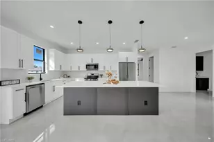 2911 46th St W, Lehigh Acres, FL 33971 - Photo 12