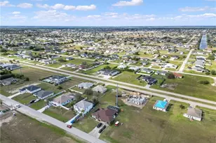 302 El Dorado Blvd N, Cape Coral, FL 33993 - Photo 8