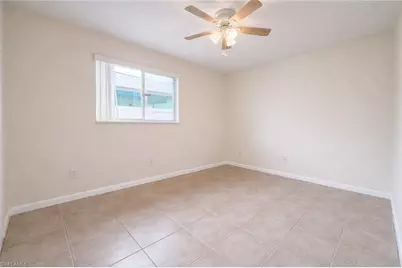 633 SE 12th Ct #B, Cape Coral, FL 33990 - Photo 6