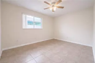 633 SE 12th Ct, Cape Coral, FL 33990 - Photo 6