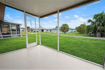 633 SE 12th Ct #B, Cape Coral, FL 33990 - Photo 18