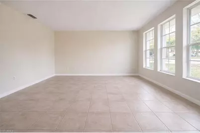 633 SE 12th Ct #B, Cape Coral, FL 33990 - Photo 2