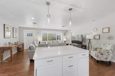 1105 Christopher Ct, Naples, FL 34104 - Photo 40