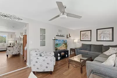 1105 Christopher Ct, Naples, FL 34104 - Photo 6