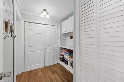 1105 Christopher Ct, Naples, FL 34104 - Photo 32