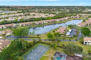 8625 Charter Club Cir, Fort Myers, FL 33919 - Photo 38